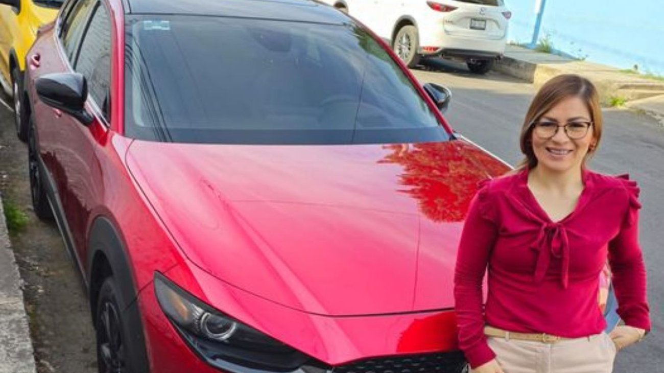 ¡Admirable! Regala camioneta a su ex en agradecimiento