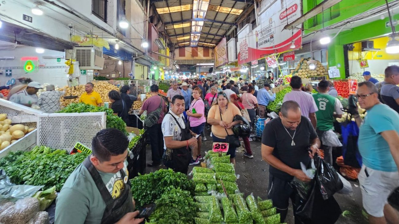 regios_abarrotan_mercados_para_surtirse_cuaresma_b5e86d3396