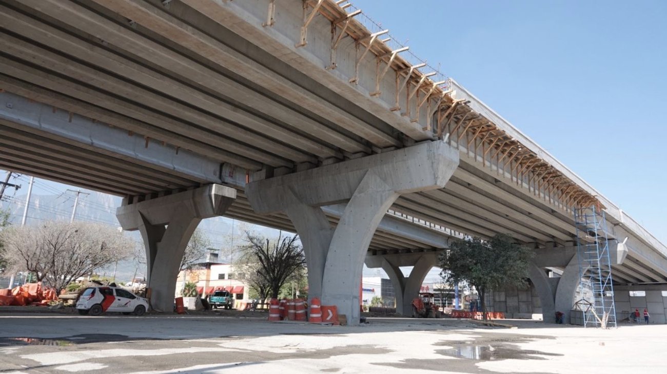 Registra 65% de avance mega puente de Santa Catarina