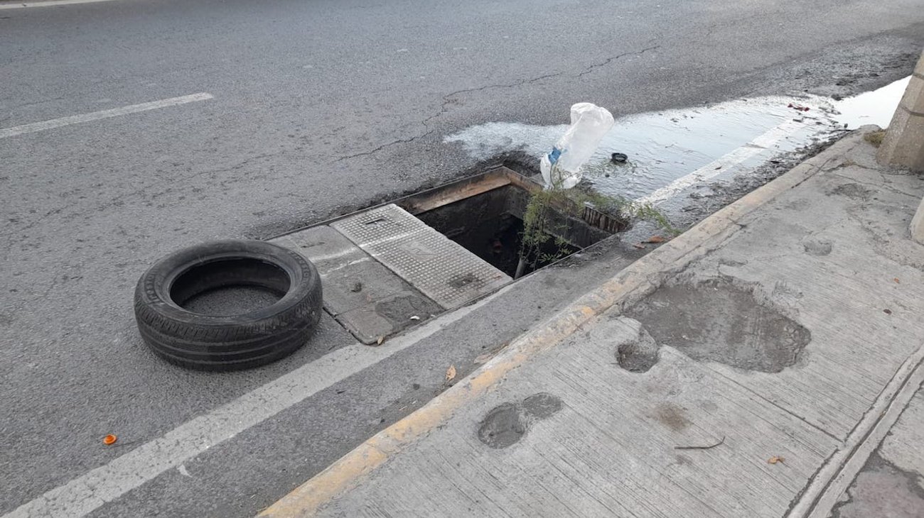 Alerta registro de telefonía abierto en avenida Gonzalitos 