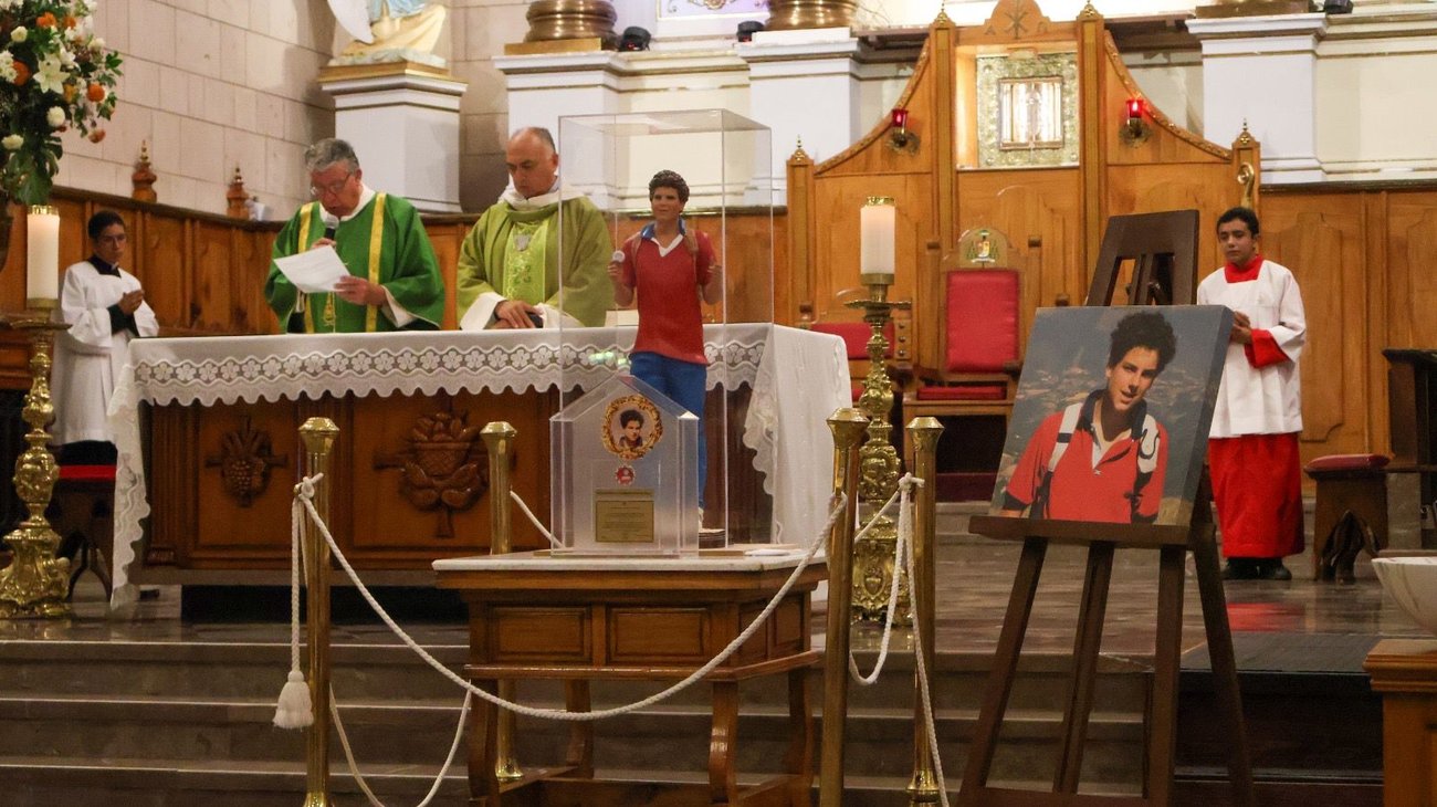 Cuenta Diócesis de Saltillo con reliquia de San Carlo Acutis