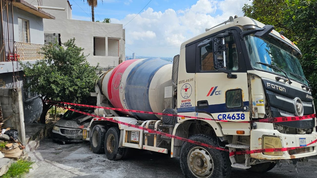 Revolvedora queda atorada en la colonia Burócratas Municipales