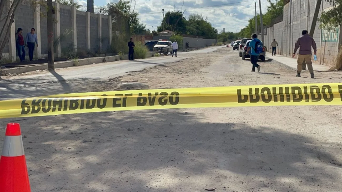 Vecinos de Reynosa denuncian olor a gasolina en drenaje
