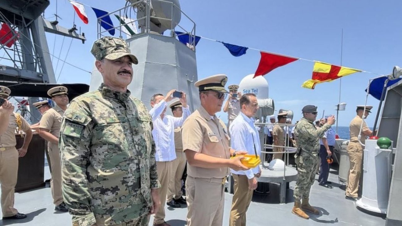 Hunden exbuque ARM Ortega para crear arrecife en Matamoros