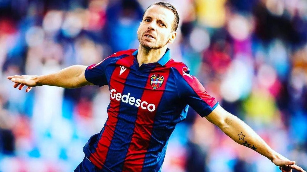 Roberto Soldado anuncia su retirada tras 21 años de carrera