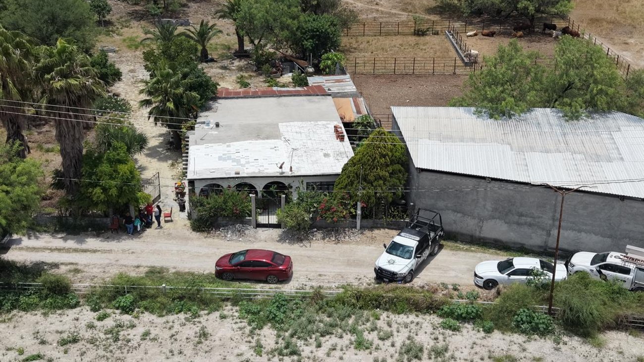 Roban más de 330 mil pesos a adulta mayor tras irrumpir en casa