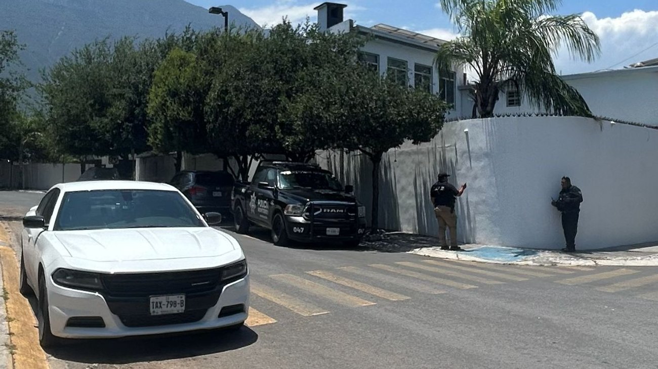 Roban cerca de un millón de pesos de casa en Cumbres San Agustín