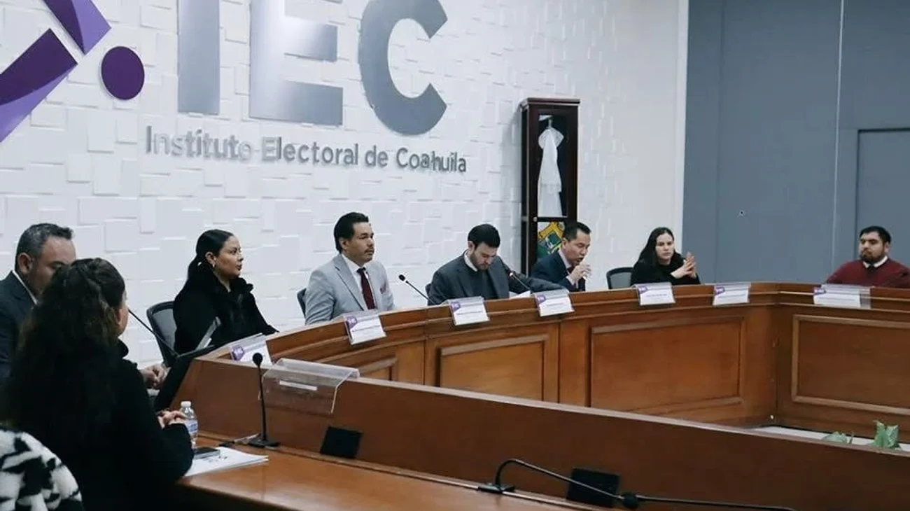 Remueve INE a Rodrigo Paredes como consejero del IEC