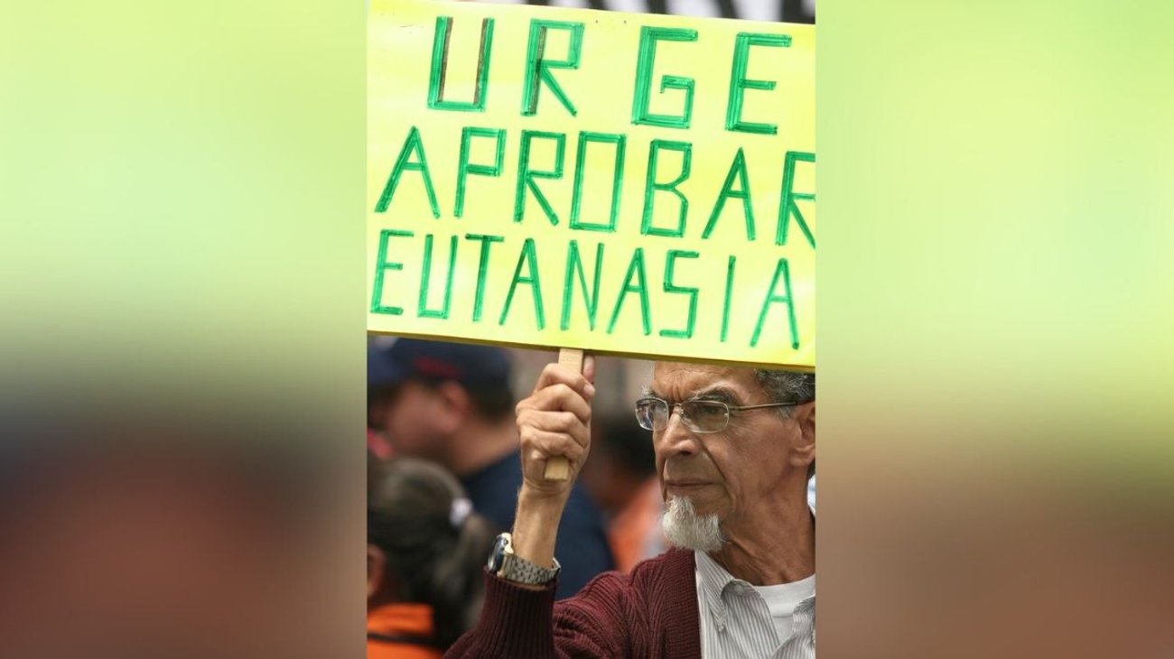 Activistas piden legalizar eutanasia en México con Ley Trasciende