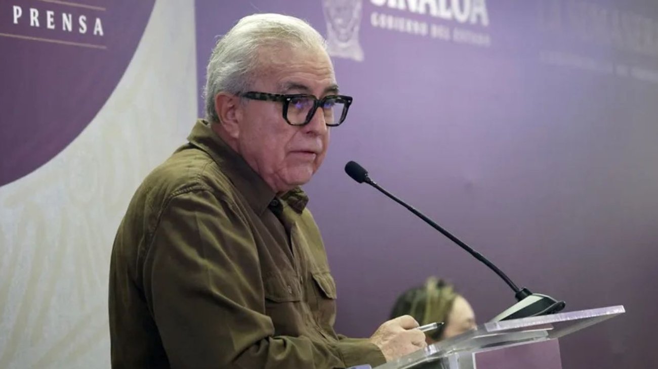 ruben_rocha_acude_declarar_fiscalia_sinaloa_bd495be18a