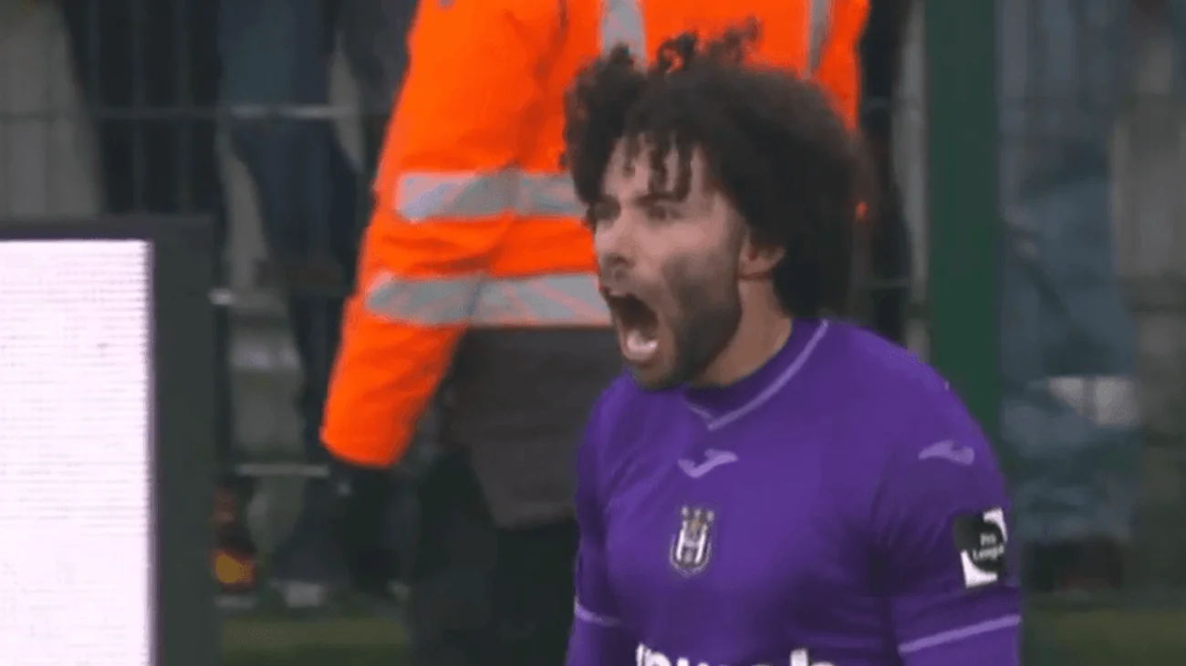 'Chino' Huerta debuta en el Anderlecht con gol