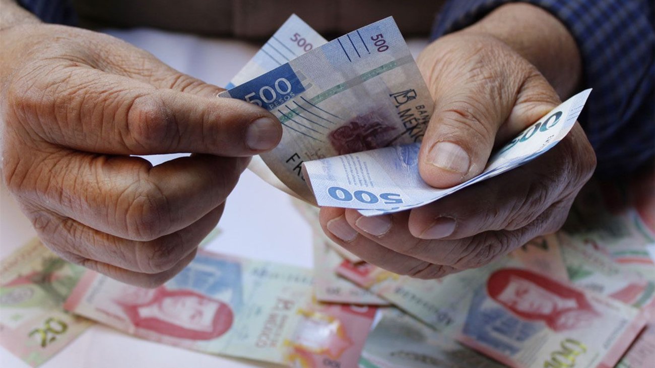 ¿Cuánto incrementará el salario mínimo en 2024?