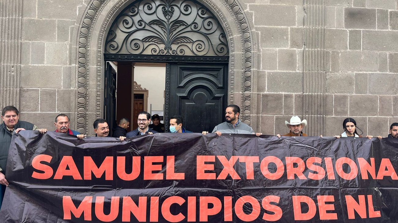 Alcaldes protestan; reclaman recursos de diciembre