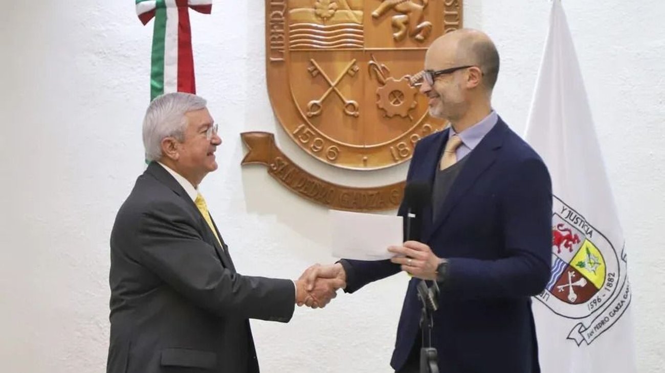 Nombra San Pedro a nuevo secretario del Ayuntamiento
