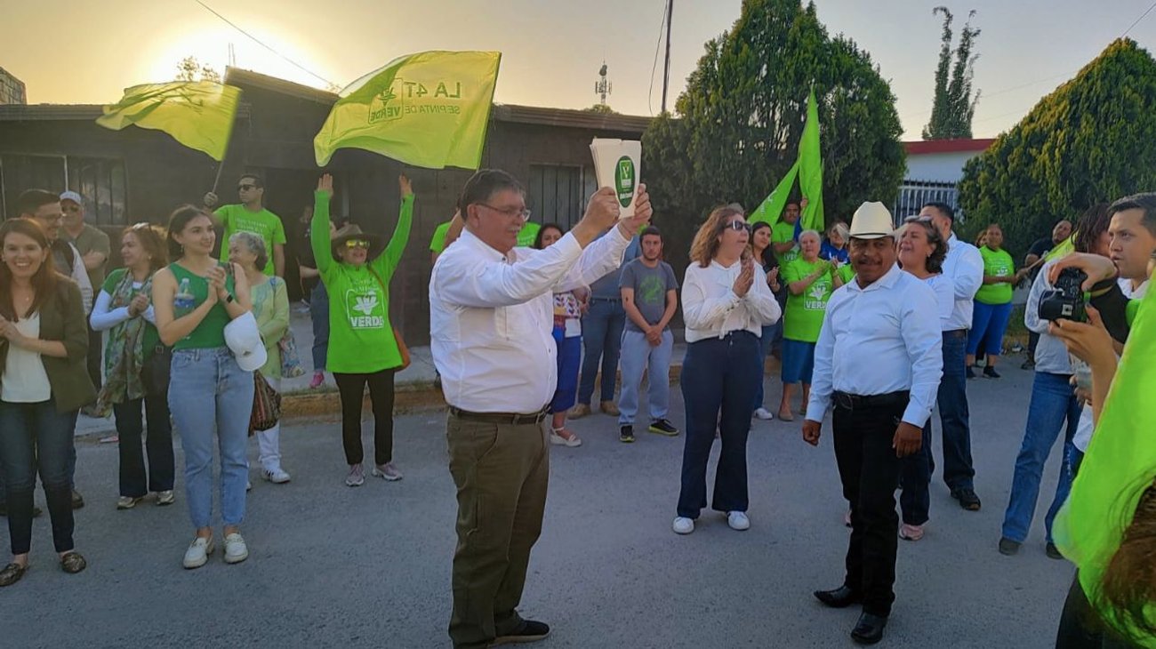 Se registra Alejandro Villarreal para la alcaldía de Arteaga