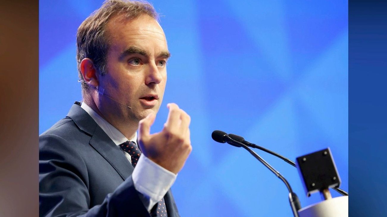 Macron nombra a Sébastien Lecornu nuevo primer ministro francés