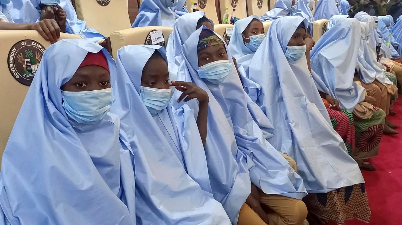 Secuestran más de 280 estudiantes de primaria en Nigeria 