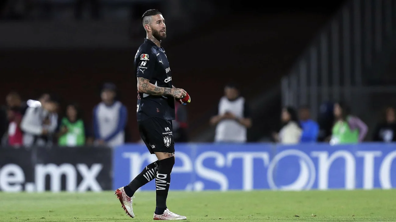 Sergio Ramos reacciona en redes tras su expulsión ante Pumas