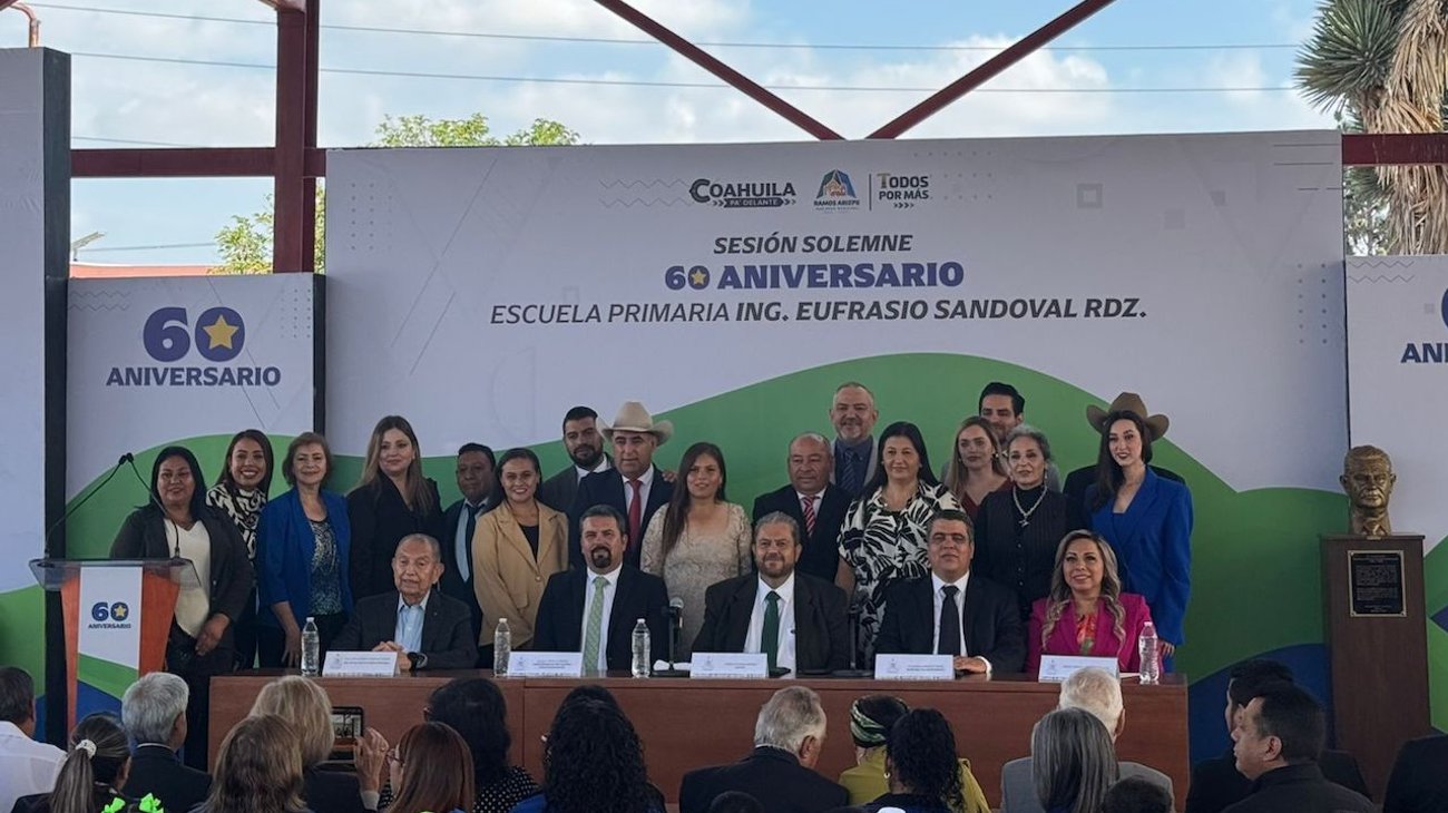 Celebra escuela Eufrasio Sandoval 60 años con sesión de Cabildo