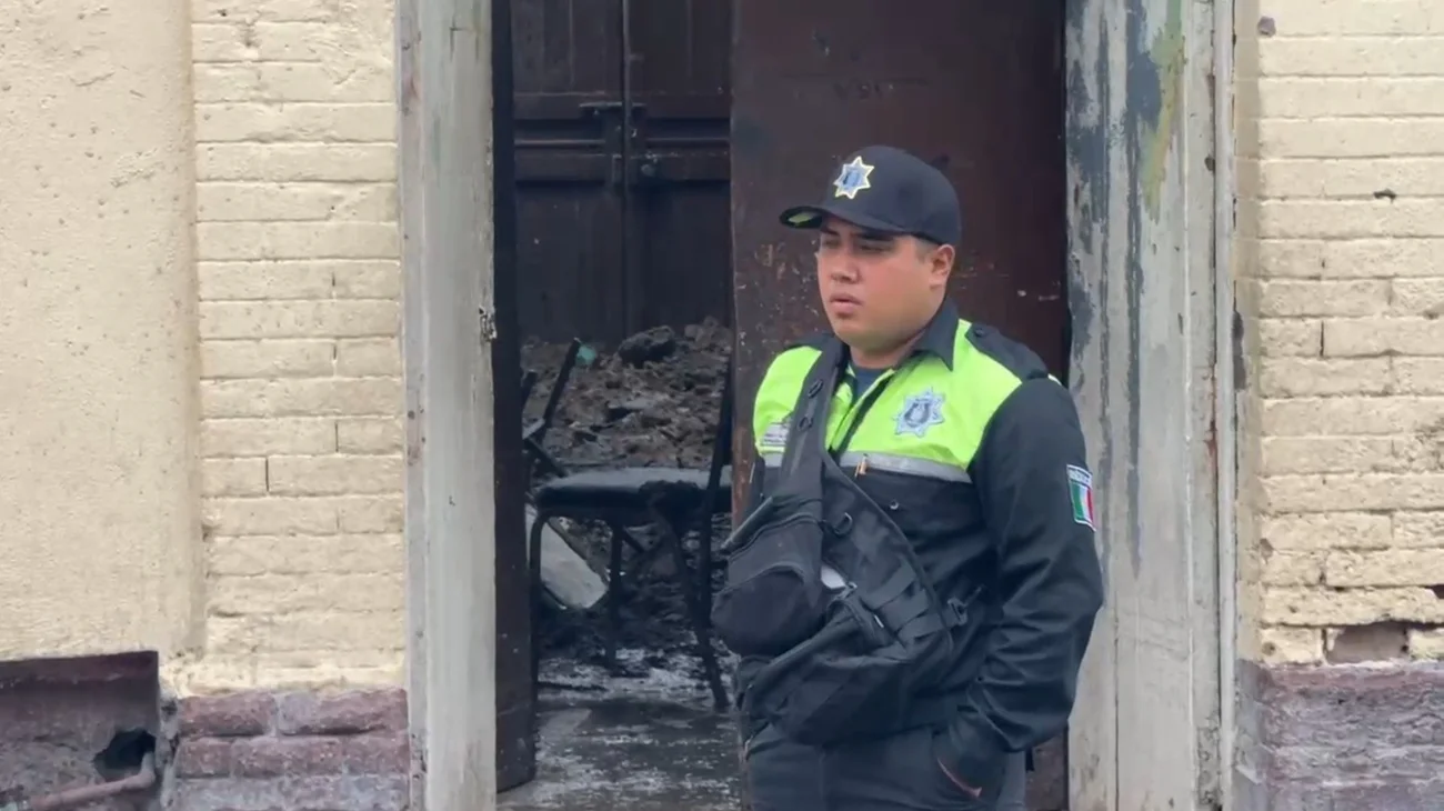 Cae techo de bar en Saltillo por fuertes lluvias