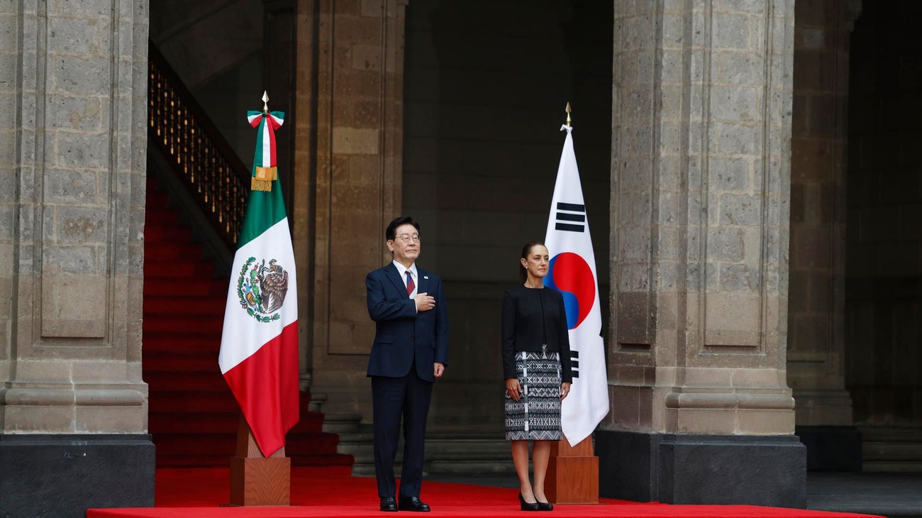 Recibe Sheinbaum a presidente surcoreano en Palacio Nacional