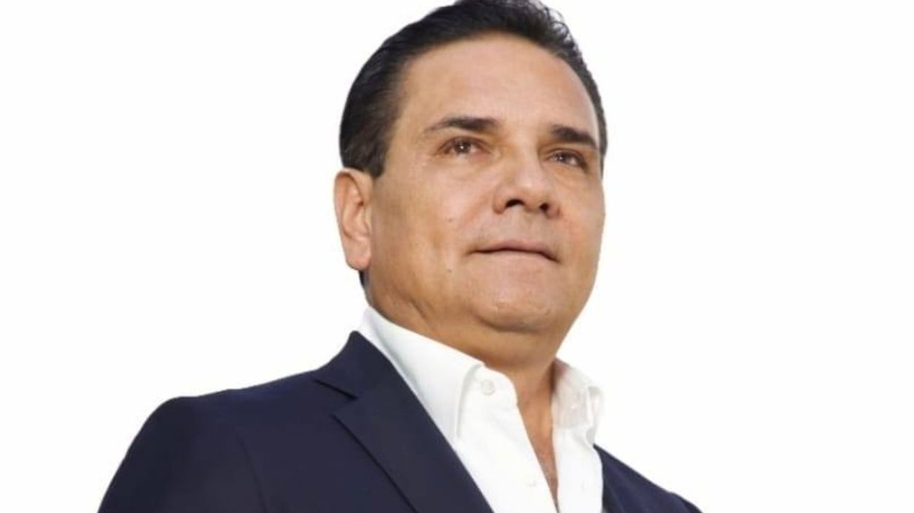 Solicitan ficha roja de Interpol contra Silvano Aureoles