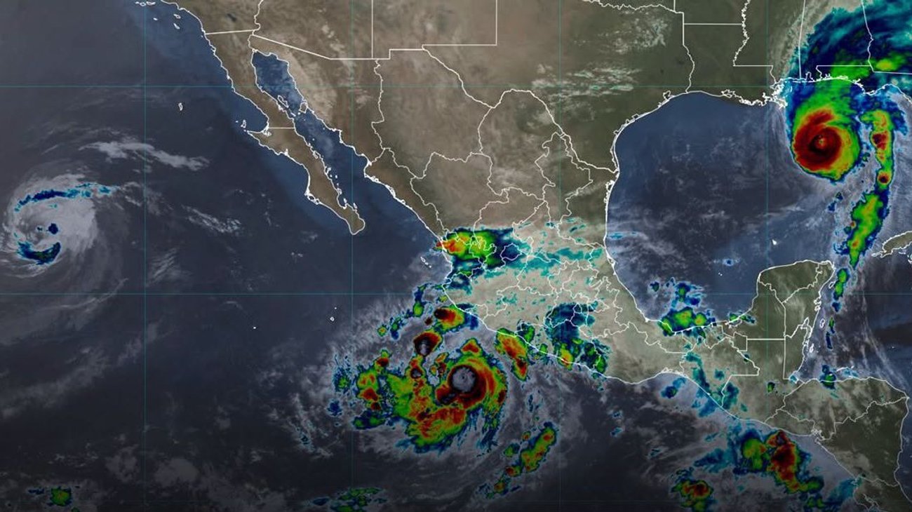 Simón alcanza categoría 2 y amenaza con lluvias torrenciales