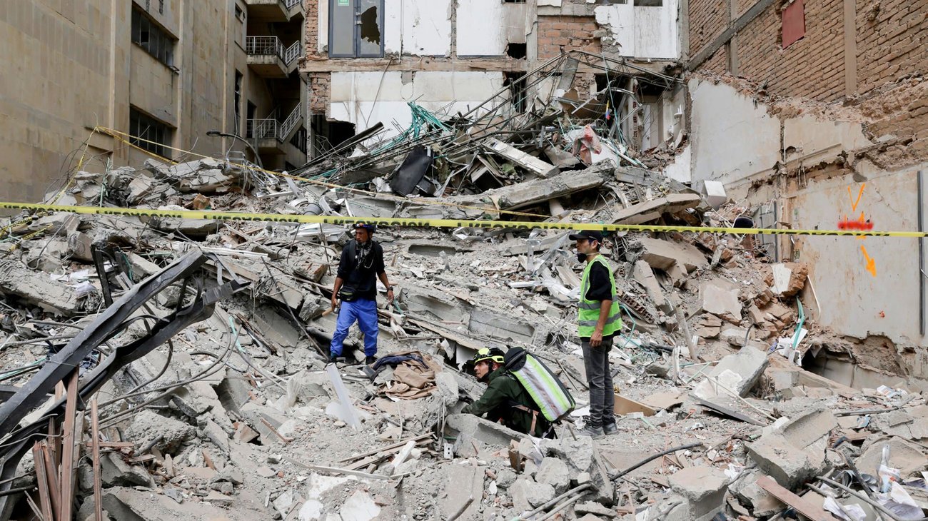 Familias viajan a Colombia por mexicanos no hallados tras sismo