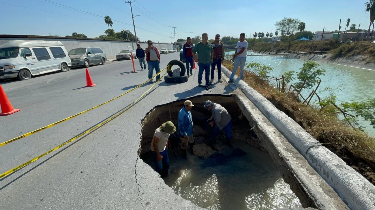 Socavón en canal Rodhe agrava problemas de infraestructura