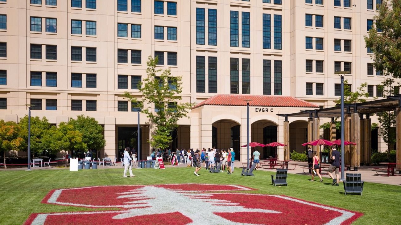 Declara Rusia indeseable a la Universidad de Stanford