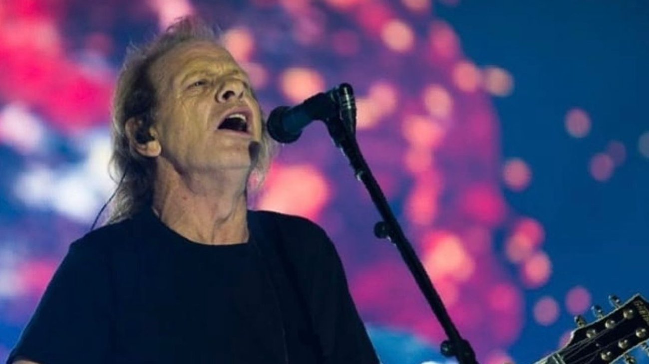 Stevie Young es internado de emergencia en plena gira de AC/DC