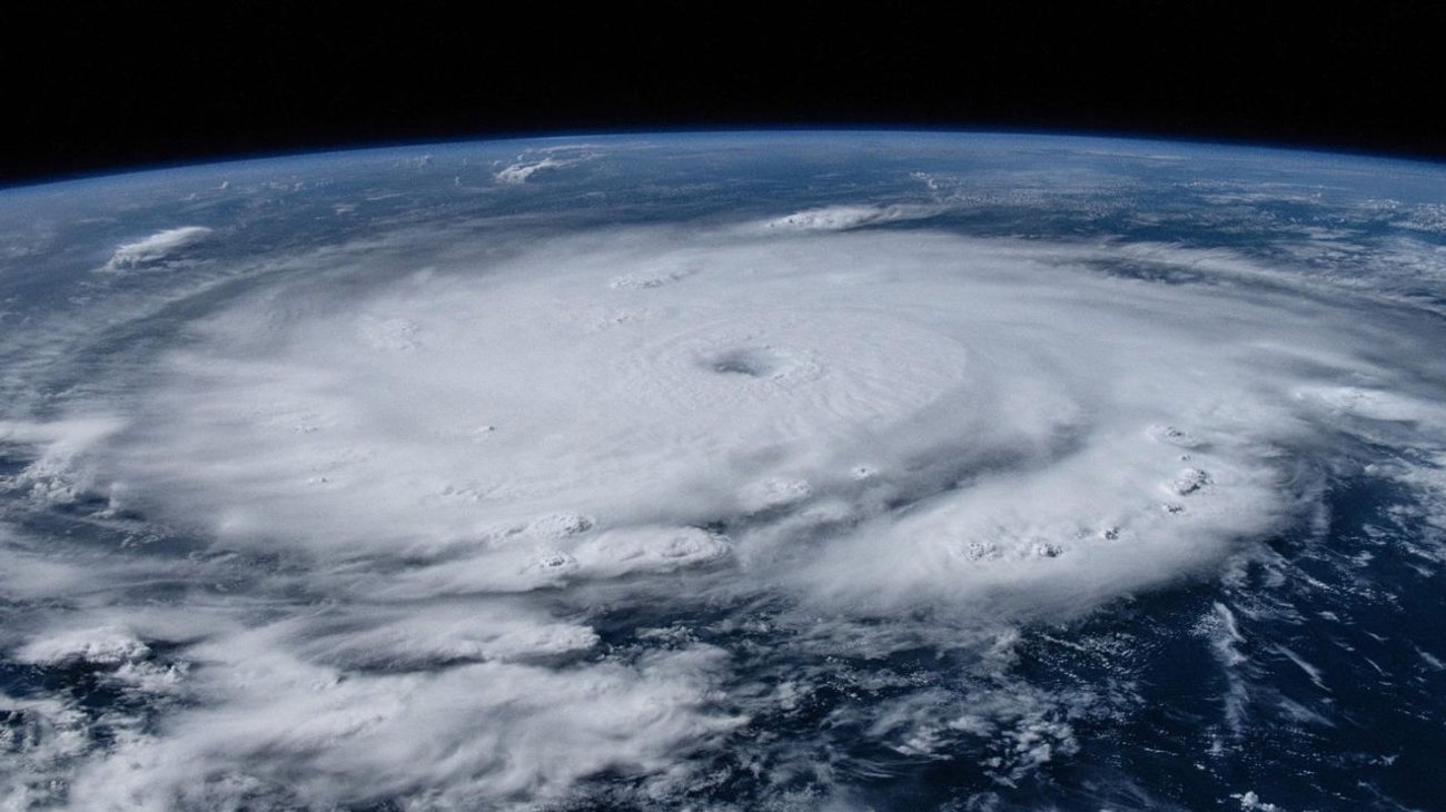 Suben a 3 los fallecidos al noreste de Venezuela por 'Beryl'