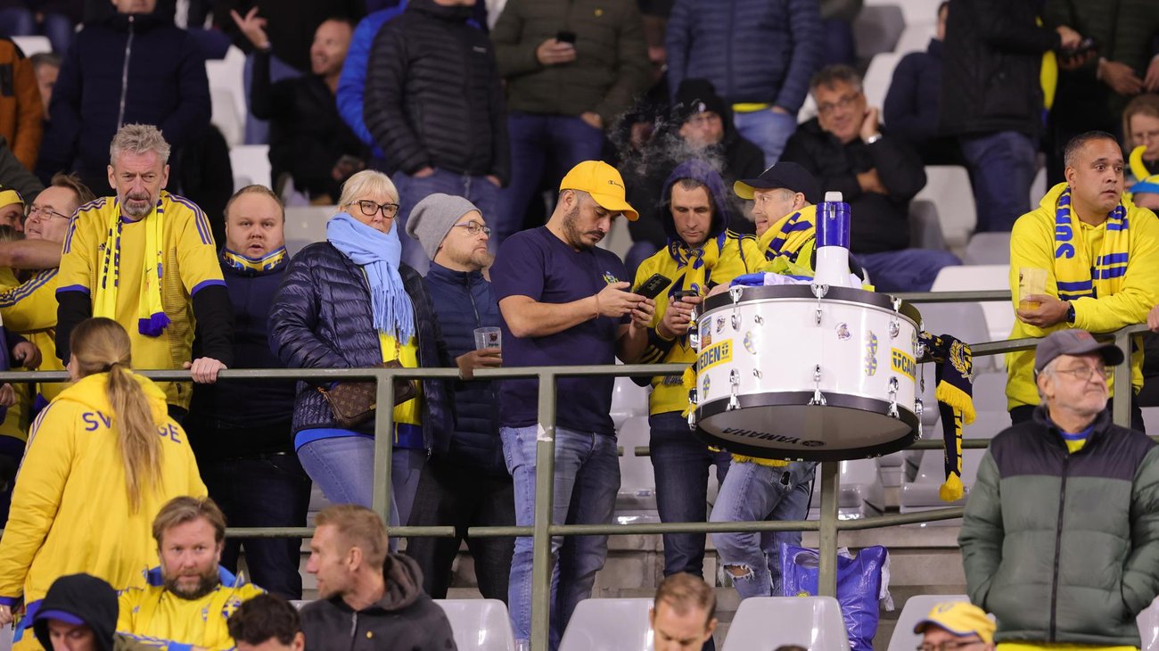 Suspendido Bélgica-Suecia por asesinato de aficionados 
