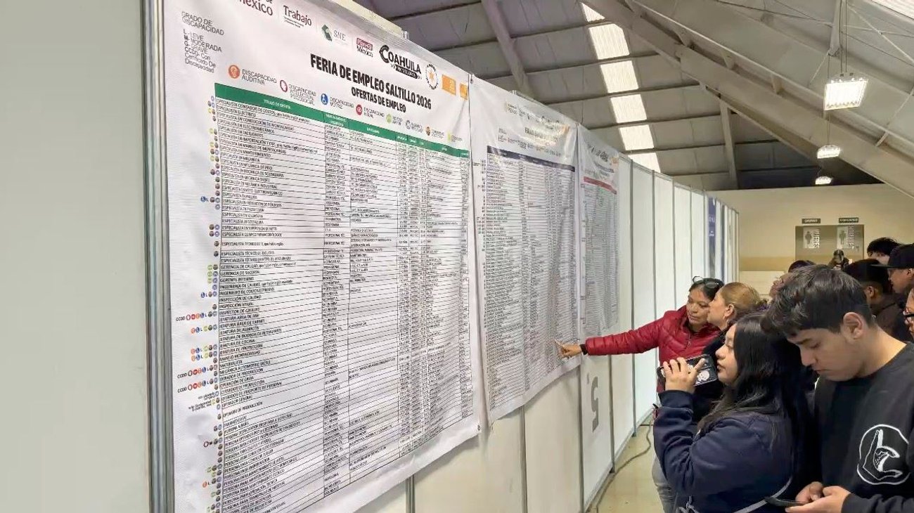 Ofertan sueldos promedio de 14 mil pesos en feria del empleo