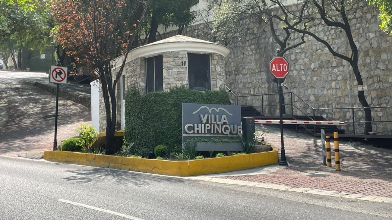 sujetos_armados_asaltan_residencia_en_villa_chipinque_2e85e7194d