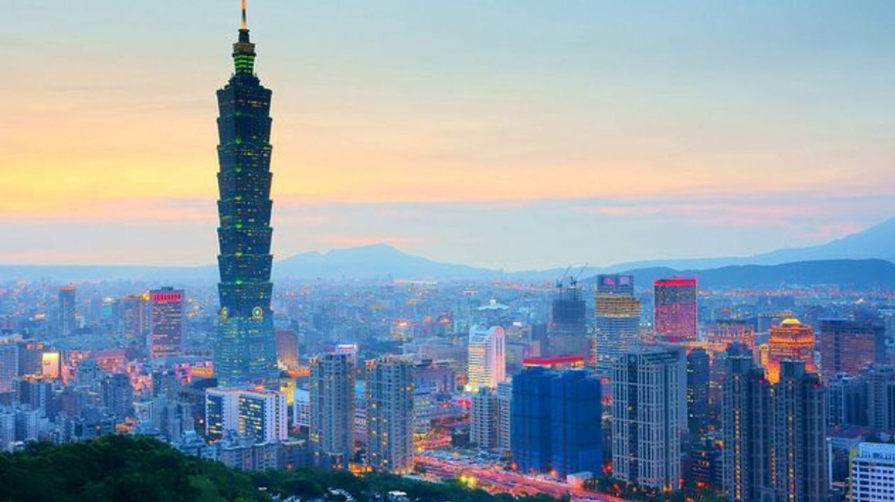 Taiwán emite alerta marítima por la llegada del tifón Gaemi