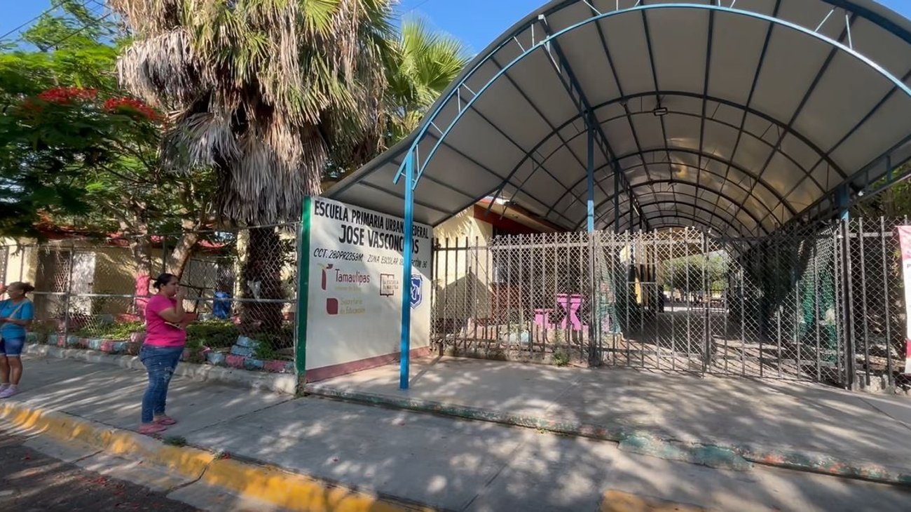Reclaman cuentas claras por cuotas en escuela José Vasconcelos