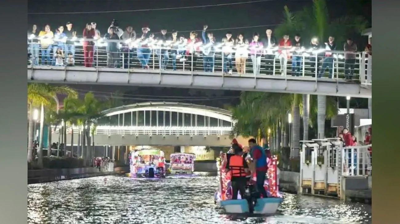 Realizan con éxito desfile náutico navideño en Tampico