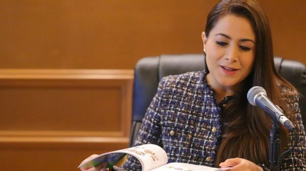 Libros de texto no en Aguascalientes, sostiene Gobernadora 