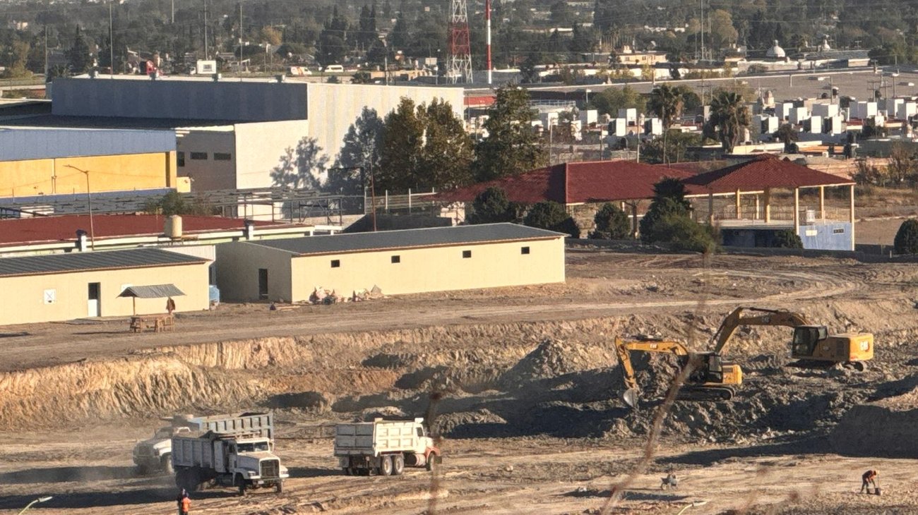 Compactan terreno del nuevo Hospital Regional de Saltillo 