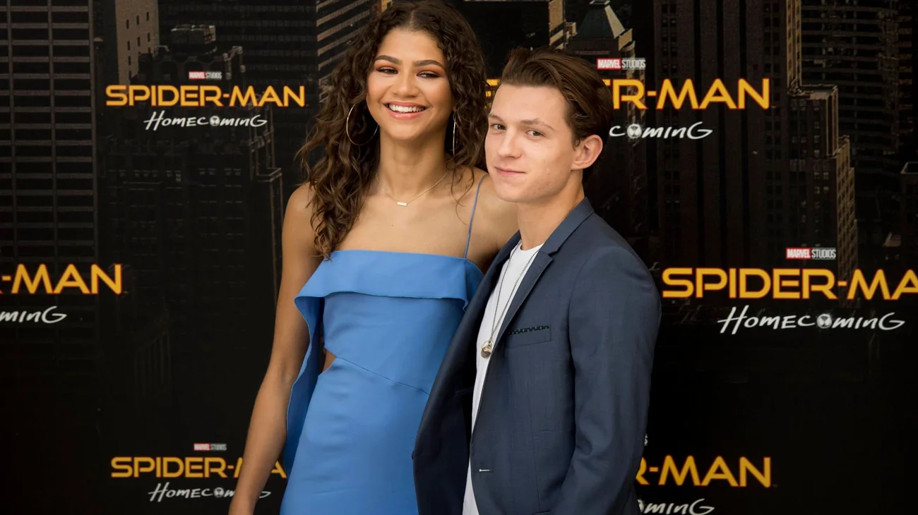 Los actores Zendaya y Tom Holland se comprometieron, según TMZ