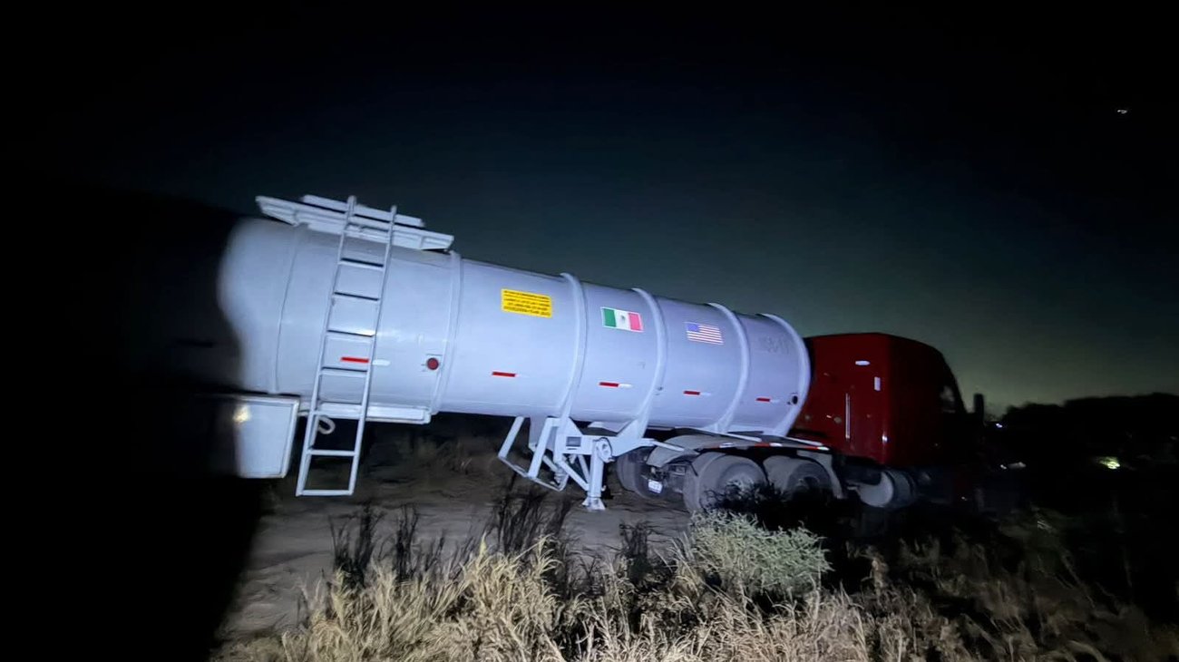 Localizan toma clandestina y aseguran vehículos en Pesquería