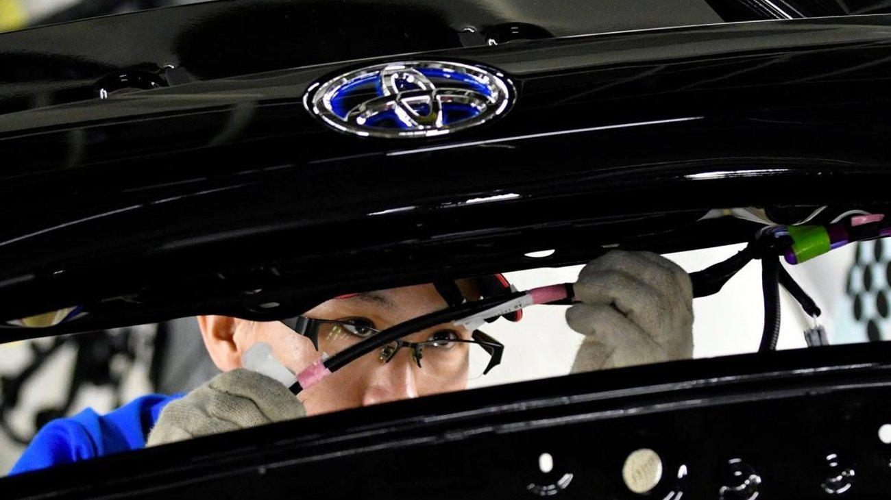 Toyota retoma operaciones en casi todas sus plantas 