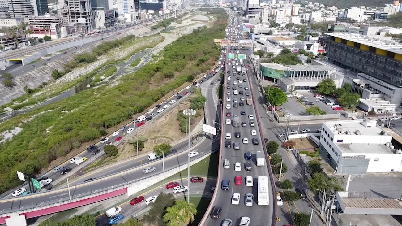 trafico_avenidas_monterrey_c7e22d7dff