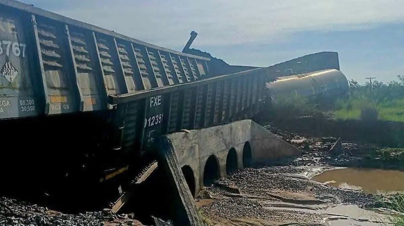 Cierran área tras derrame químico por descarrilamiento de tren