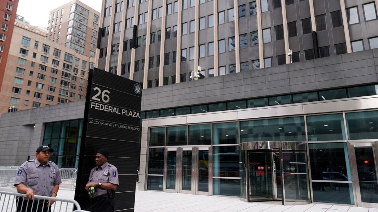 Prohíben arrestos migratorios cerca de tribunales en NY