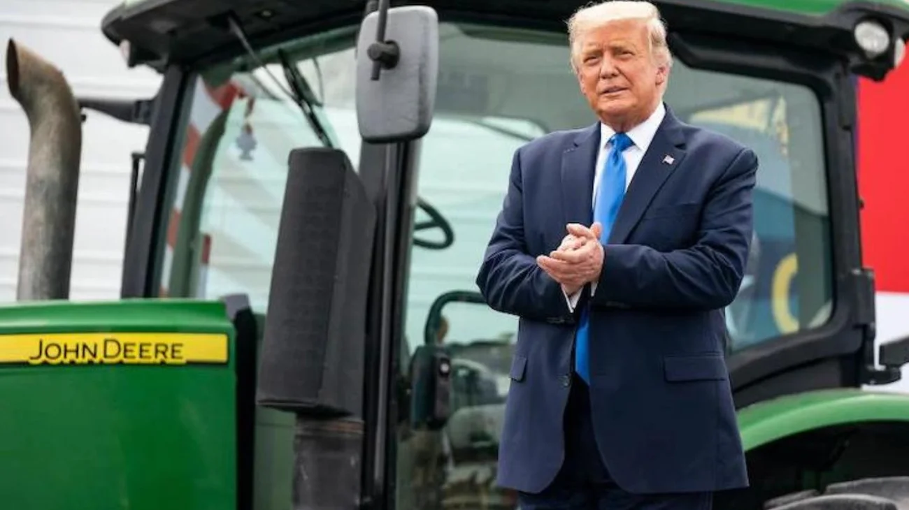 Trump amenaza a John Deere si traslada producción a México
