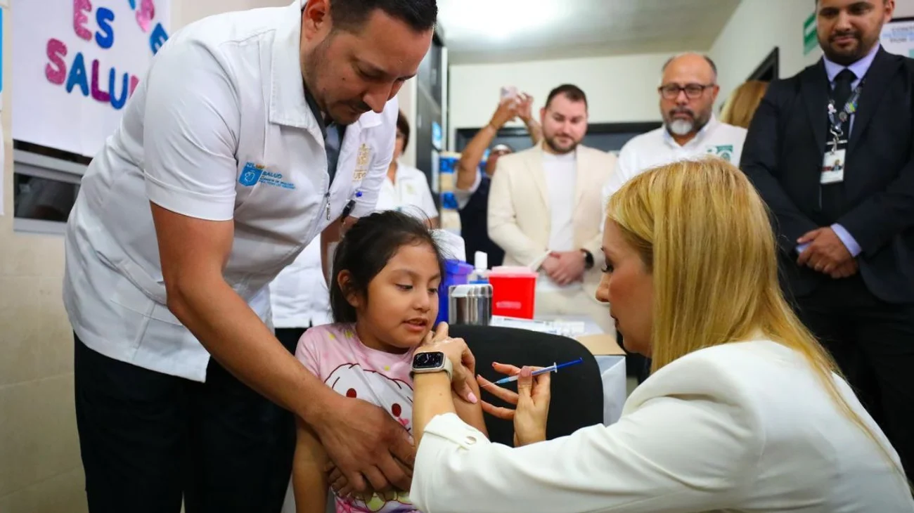 Inicia Secretaría de Salud semana de vacunación en Pesquería 
