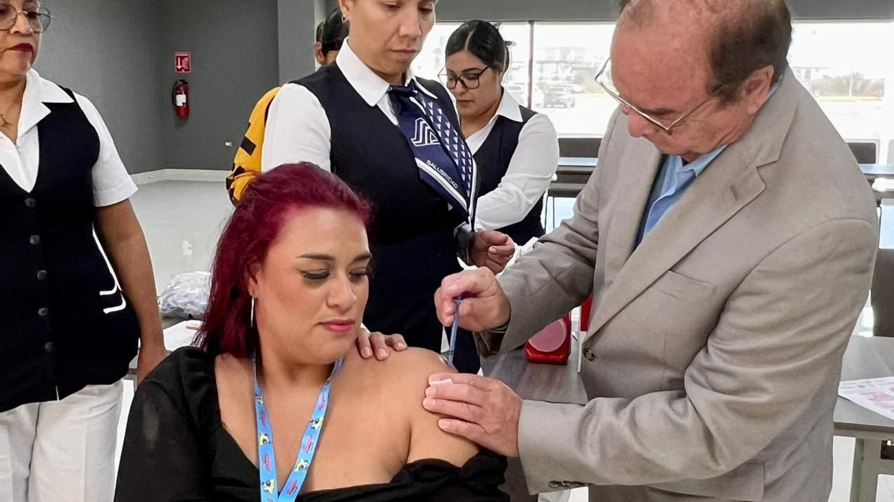 Le hacen 'fuchi' coahuilenses a vacunas cubanas