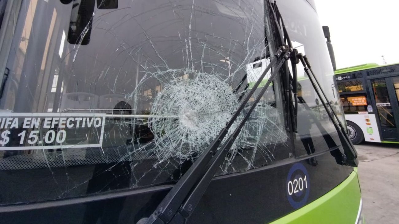 vandalizan_en_monterrey_nuevas_unidades_de_la_ruta_218_c4c388c359